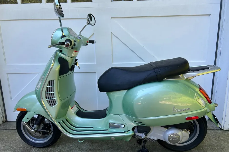 2006 vespa 200l img 0950 scaled 39503 53977 2006 vespa 200l img 0950 scaled 39503 53977