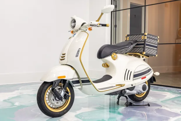 2022 vespa 946 2022 vespa 946 c49ad537 8e7a 417d b57e ce98715c1668 v4lutu 13035 13036 scaled 2022 vespa 946 2022 vespa 946 c49ad537 8e7a 417d b57e ce98715c1668 v4lutu 13035 13036 scaled